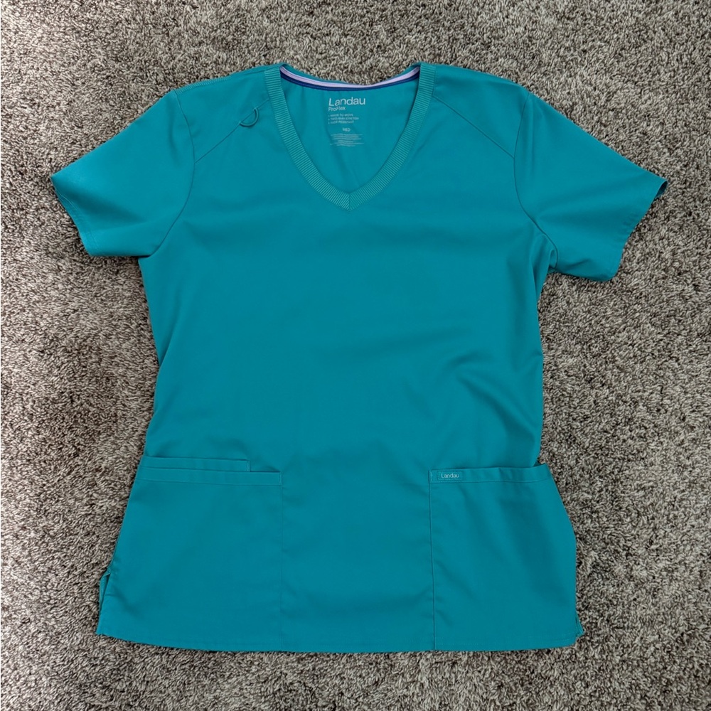 Landau Women's Short Sleeve V-Neck Top in Blue